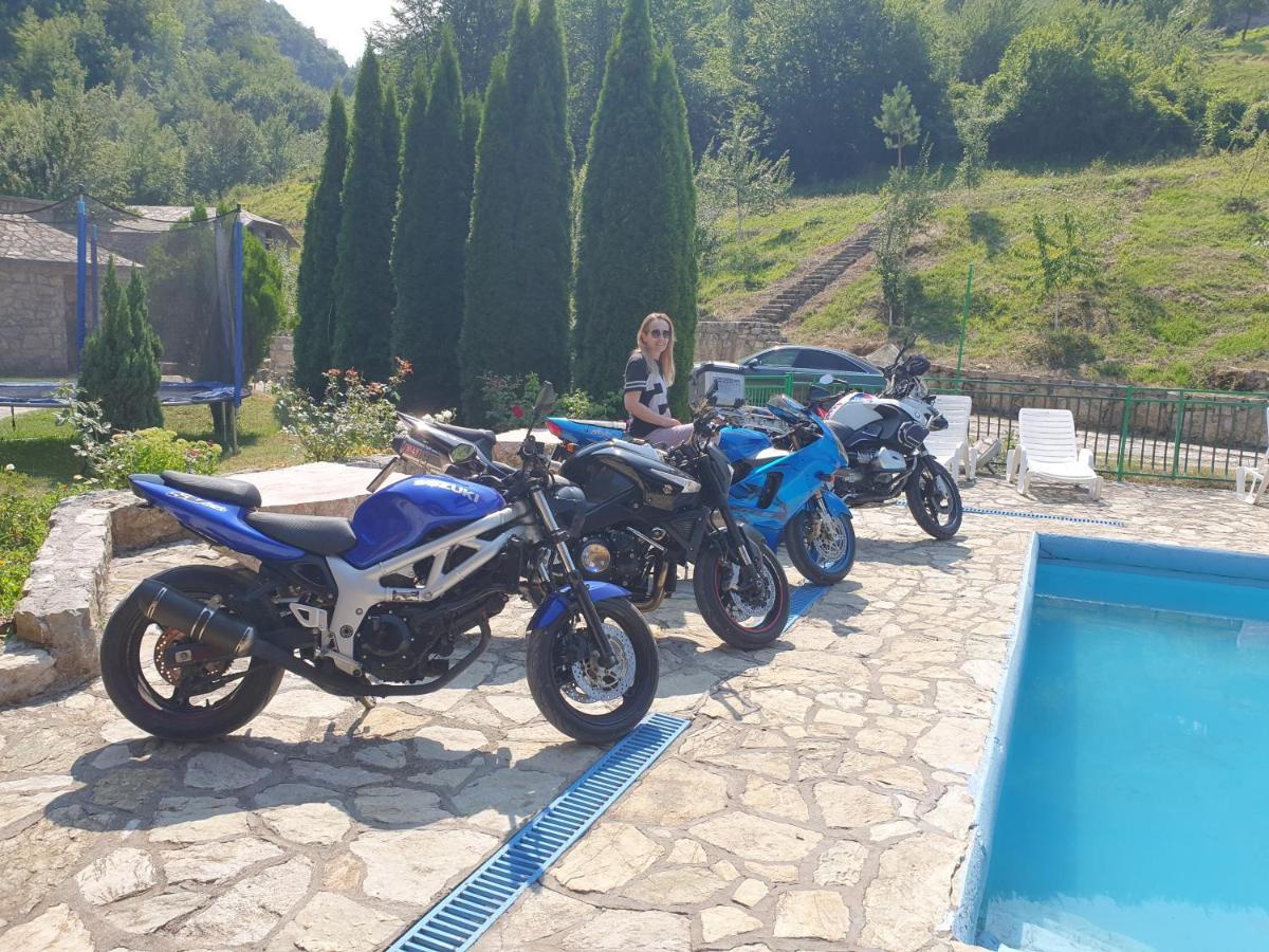 בית הארחה בראנה 	Etno Selo Vrelo & Camping מראה חיצוני תמונה