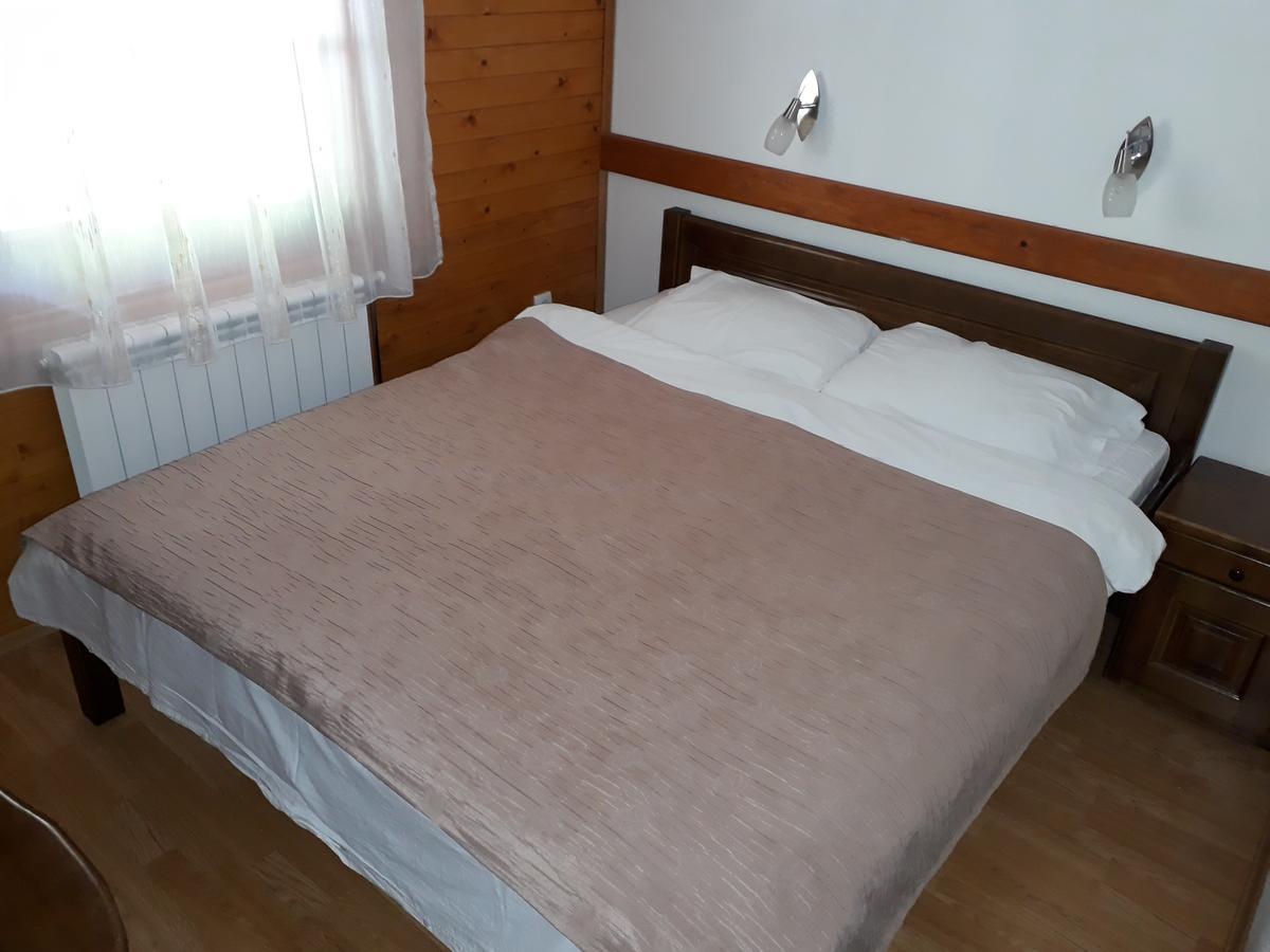 בראנה Hotel & Camping Etno Selo Vrelo מראה חיצוני תמונה